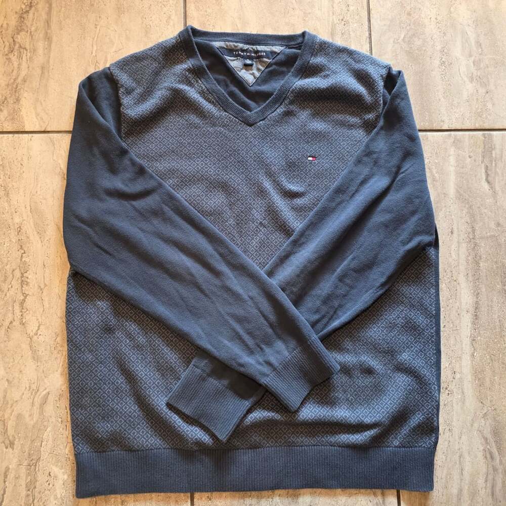 Tommy Hilfiger V-Neck Sweater Size XL Blue Patterned
